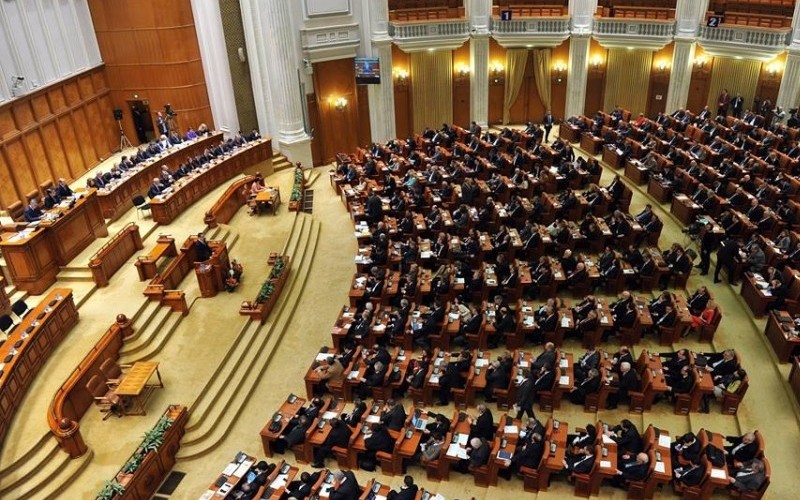 Parlamentului a „încuviinţat instituirea stării de alertă pe teritoriul României”