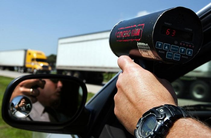 Şoferii nu vor mai putea contesta amenzile de radar ale Poliţiei Rutiere!