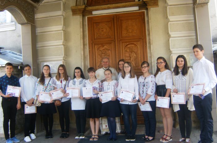 Premii pentru „cei mai tineri și mai buni enoriași” ai Parohiei Ortodoxe Dej II