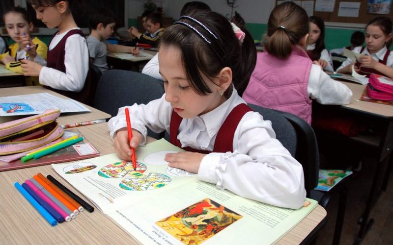 Peste 5.600 de cereri de înscriere în învățământul primar, în județul Cluj