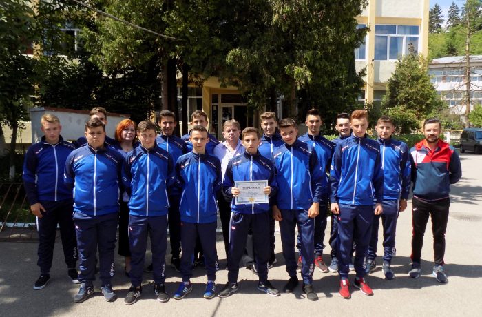 Echipa de oină a Liceului Tehnologic „Constantin Brâncuși”, Locul III și medalia de bronz la Olimpiada Națională a Sportului Școlar