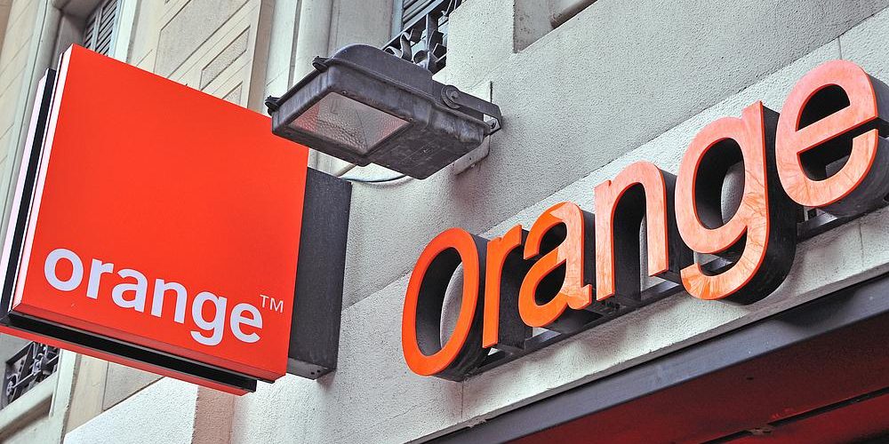 Orange și-a cerut scuze, oficial!