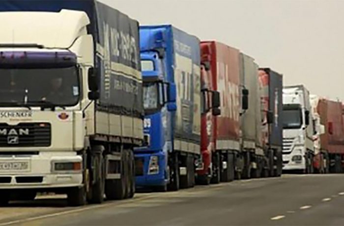 Heirupismul populist blochează vămile!