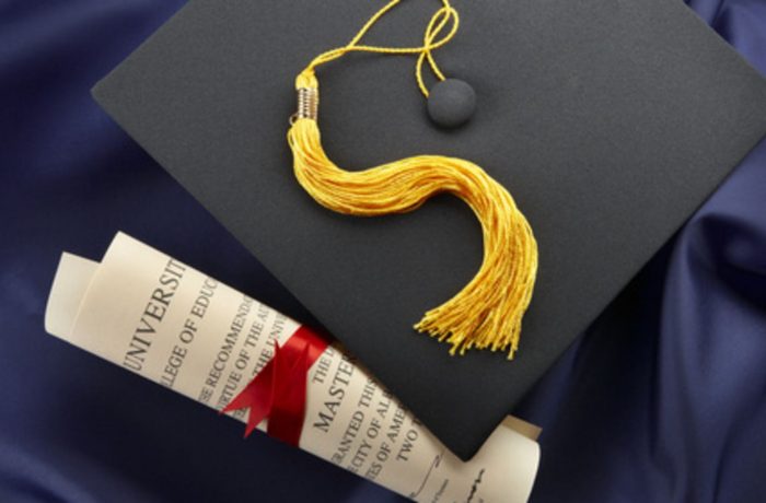 Ministerul Educaţiei dublează taxele de echivalare şi avizare a diplomelor de studii şi calificări