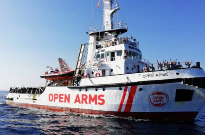 România va prelua 10 migranţi din Malta, de pe nava caritabilă „Open Arms”