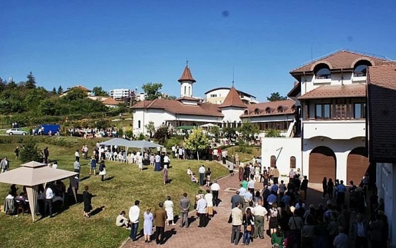 Sărbătoare de hram și procesiune greco-catolică la Cluj, cu prilejul Nașterii Maicii Domnului