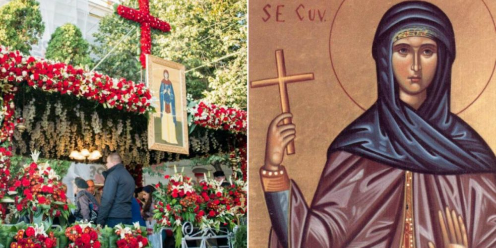 Racla cu moaştele Sfintei Parascheva, purtată pe umeri prin Iași