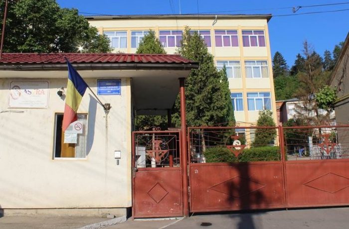 Proiect de îmbunătățire a infrastructurii Liceului „Constantin Brâncuși”