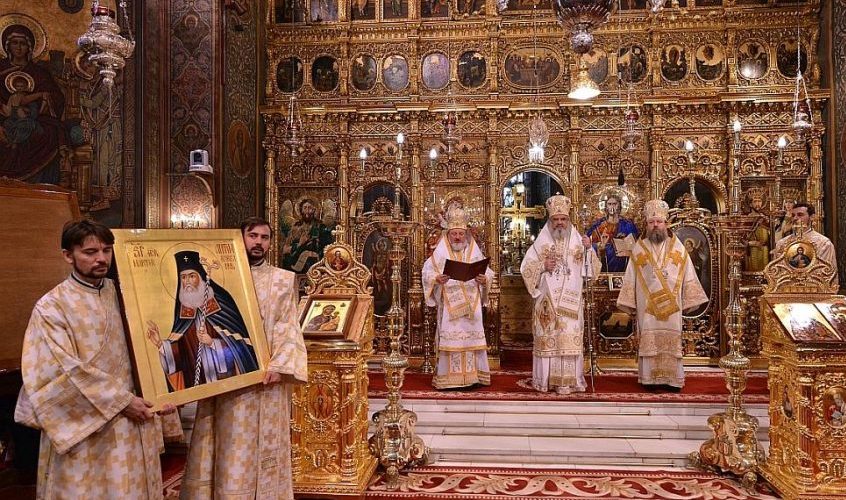 Patriarhia Română cere revenirea la oficierea slujbelor religioase și în interiorul bisericilor