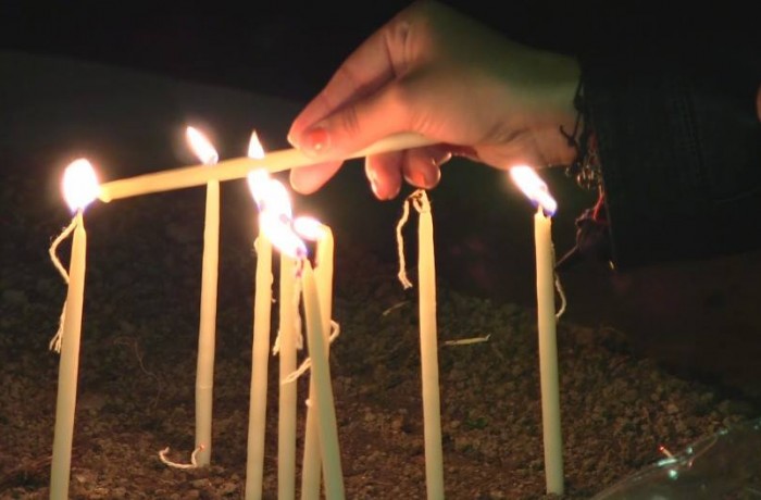 Dejul a aprins lumânări în memoria victimelor de la Colectiv