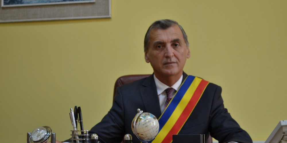 La mulţi ani şi un an mai bun pentru toţi dejenii, din partea primarului Morar Costan