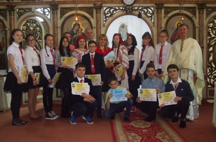Parohia Ortodoxă Dej II, i-a premiat pe tinerii săi merituoși !