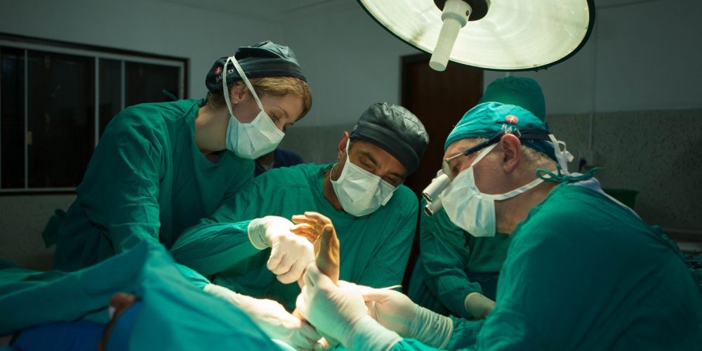 Costul unui transplant pulmonar în România, ținut secret. „La ce vă foloseşte dvs. informaţia aceasta?”