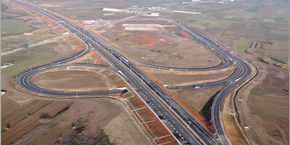 Anul acesta, Romania a inaugurat 15 kilometri de autostradă!