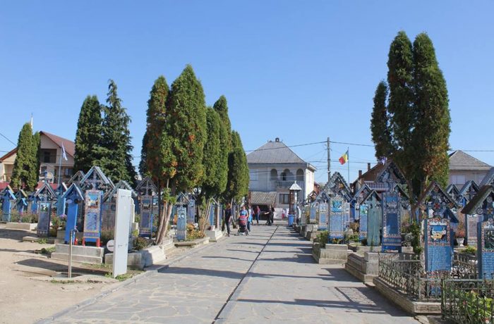 De văzut: „Cimitirul Vesel” din Săpânța