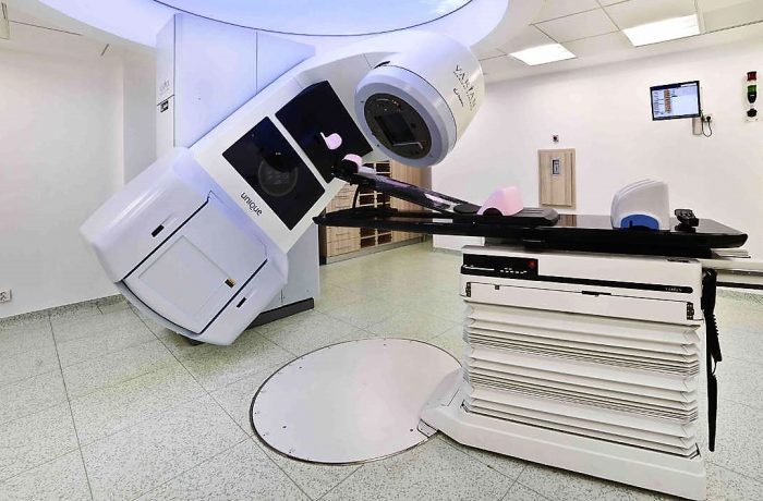 În România, doar 3 din 10 bolnavi de cancer au posibilitatea să facă radioterapie
