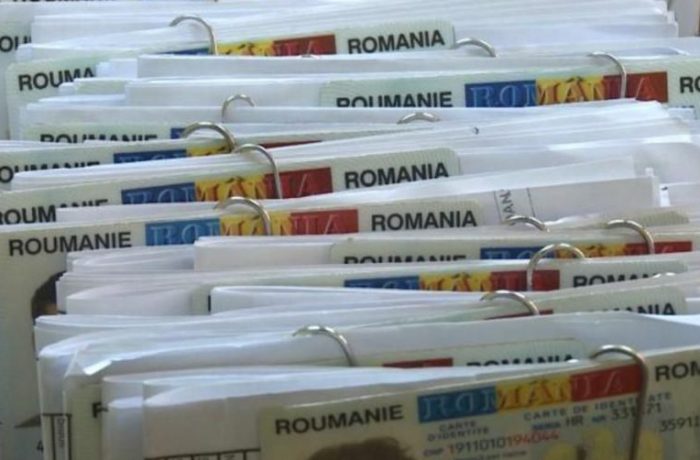 Cetățenii vor plăti între 15 și 40 de euro pentru noile cărți de identitate