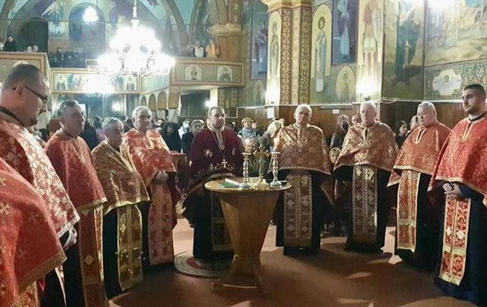 Preoții din Dej s-au înfrățit în rugăciune la Biserica Adormirea Maicii Domnului